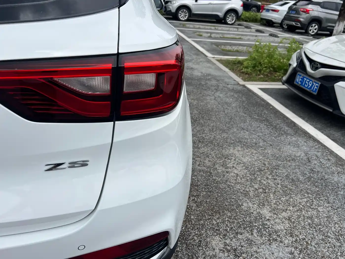 MG ZS 2017 2017 1.5L Auto Premium Internet Edition