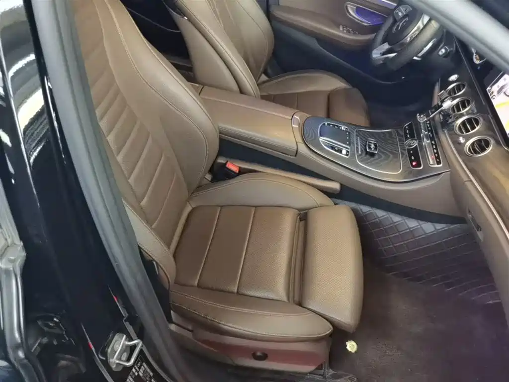 Mercedes-Benz E-Class 2020 E 260 L Sport 4MATIC фото 25