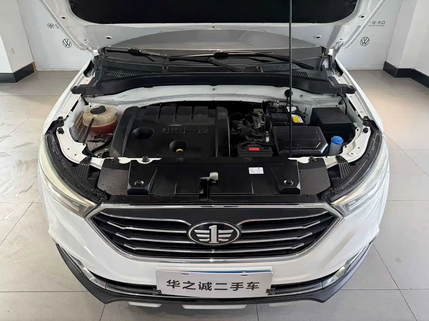 Besturn X40 2018 2018 Internet Celebrity Edition 1.6L Automatic Luxury