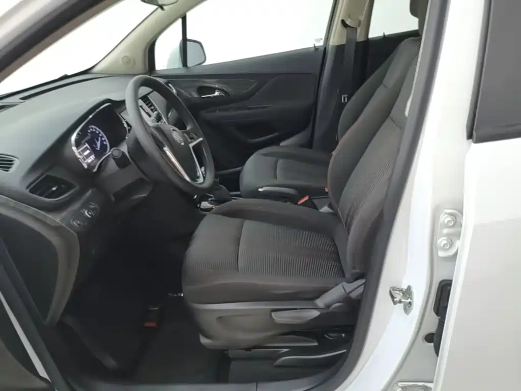 Фото 15 - Buick Encore