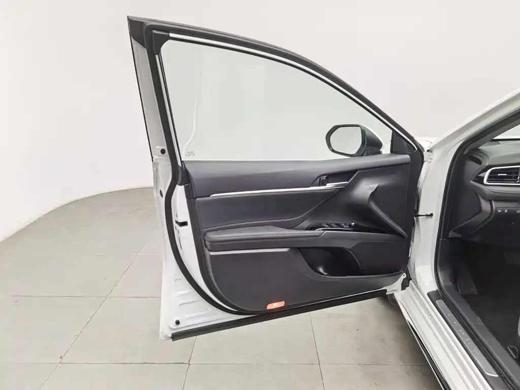 Toyota Camry, миниатюра 8