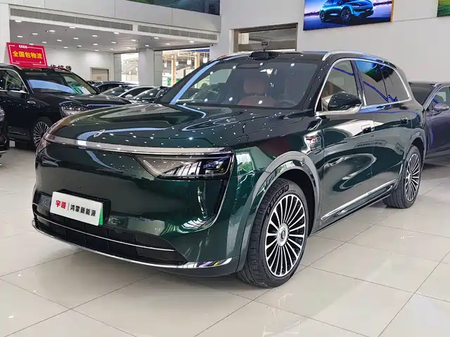AITO Wenjie AITO M8 2025