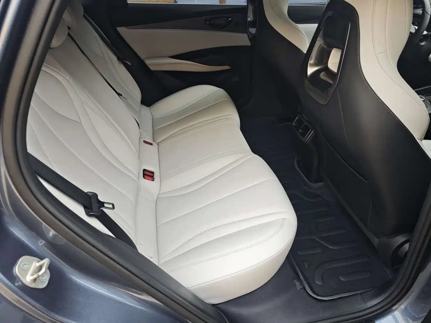 BYD Seal 06 New Energy 2024 DM-i 80KM Luxury фото 10