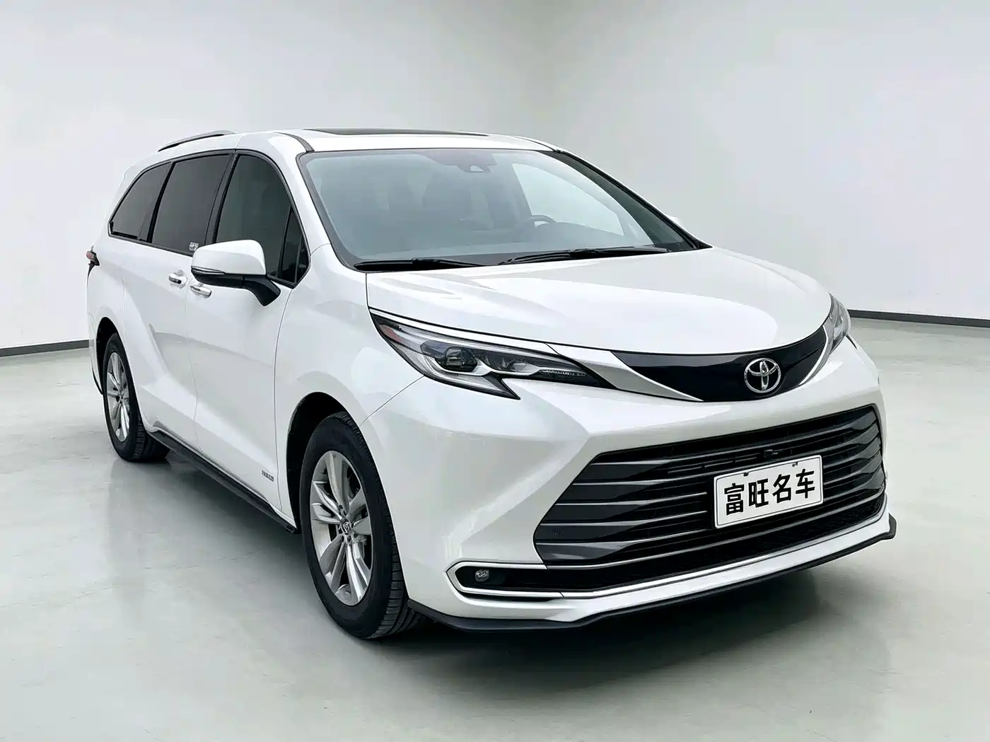 Toyota Sienna 2025 2024 2.5L Hybrid 4WD Premium Edition