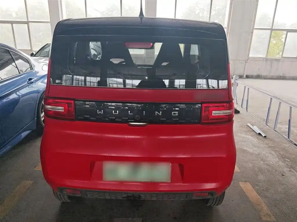 WULING AUTOMOBILE HONGGUANG MINIEV