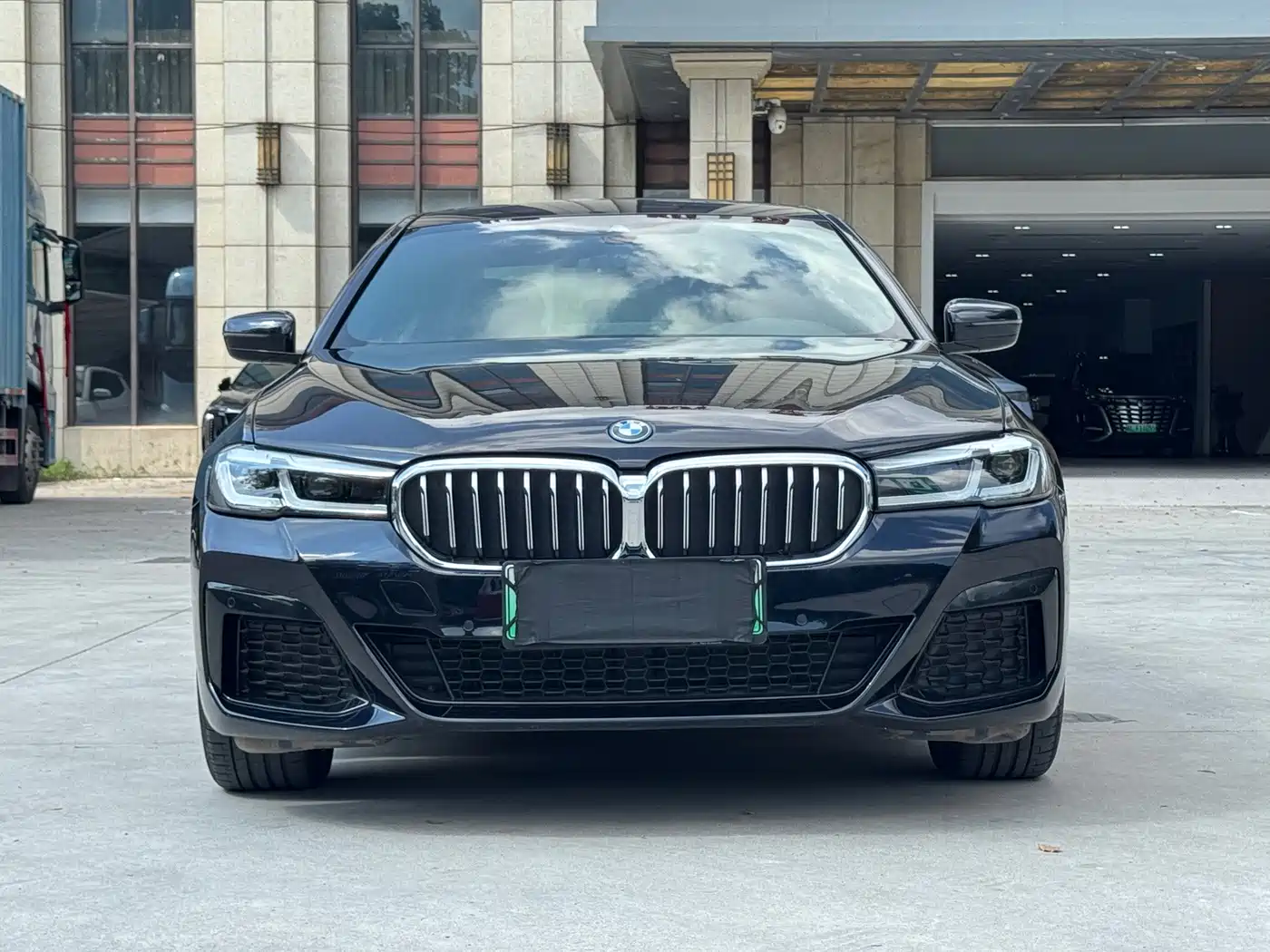 BMW 5 Series New Energy 2023 2022 Facelift 535Le M Sport Package