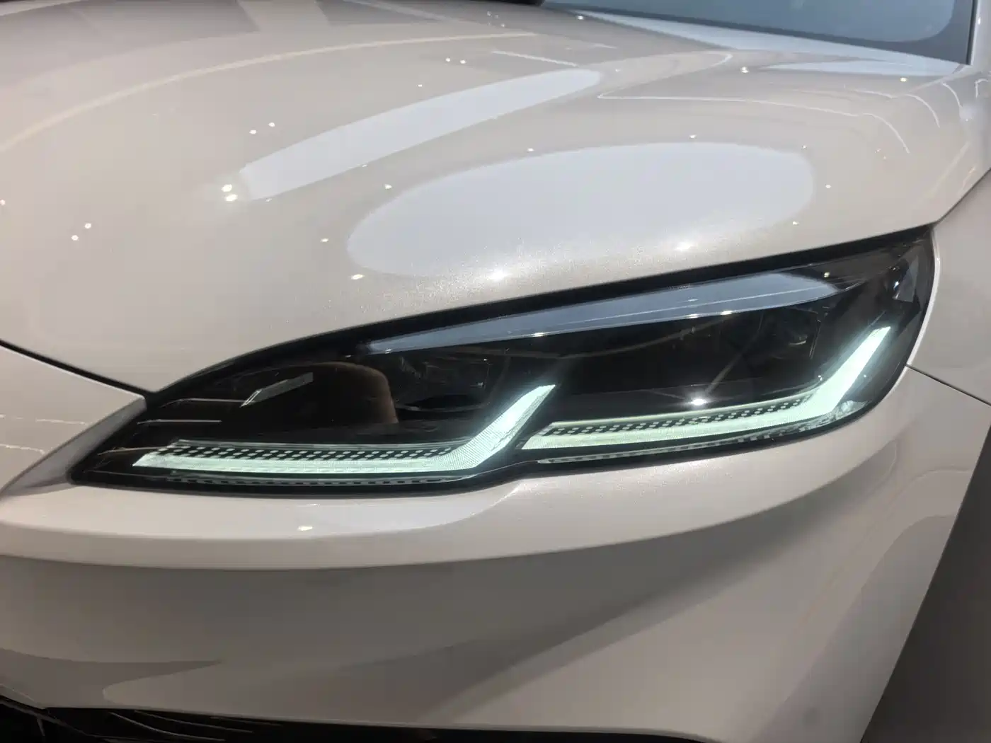 BYD Seal 06 New Energy 2024 DM-i 80KM Luxury фото 22