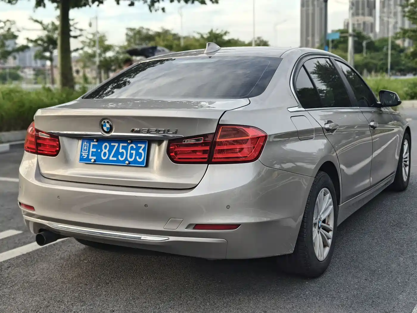 BMW 3 Series 2014 320Li Fashion фото 12
