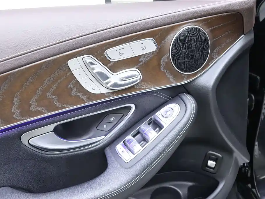 Mercedes-Benz GLC 2020 GLC 300 L 4MATIC Dynamic фото 13