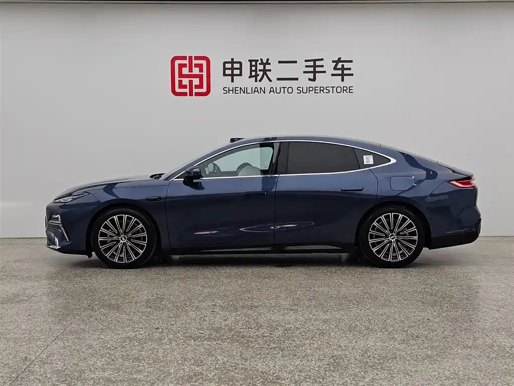 Geely Galaxy Galaxy Xingyao 8 2025 130km EM-P Starship Edition фото 5