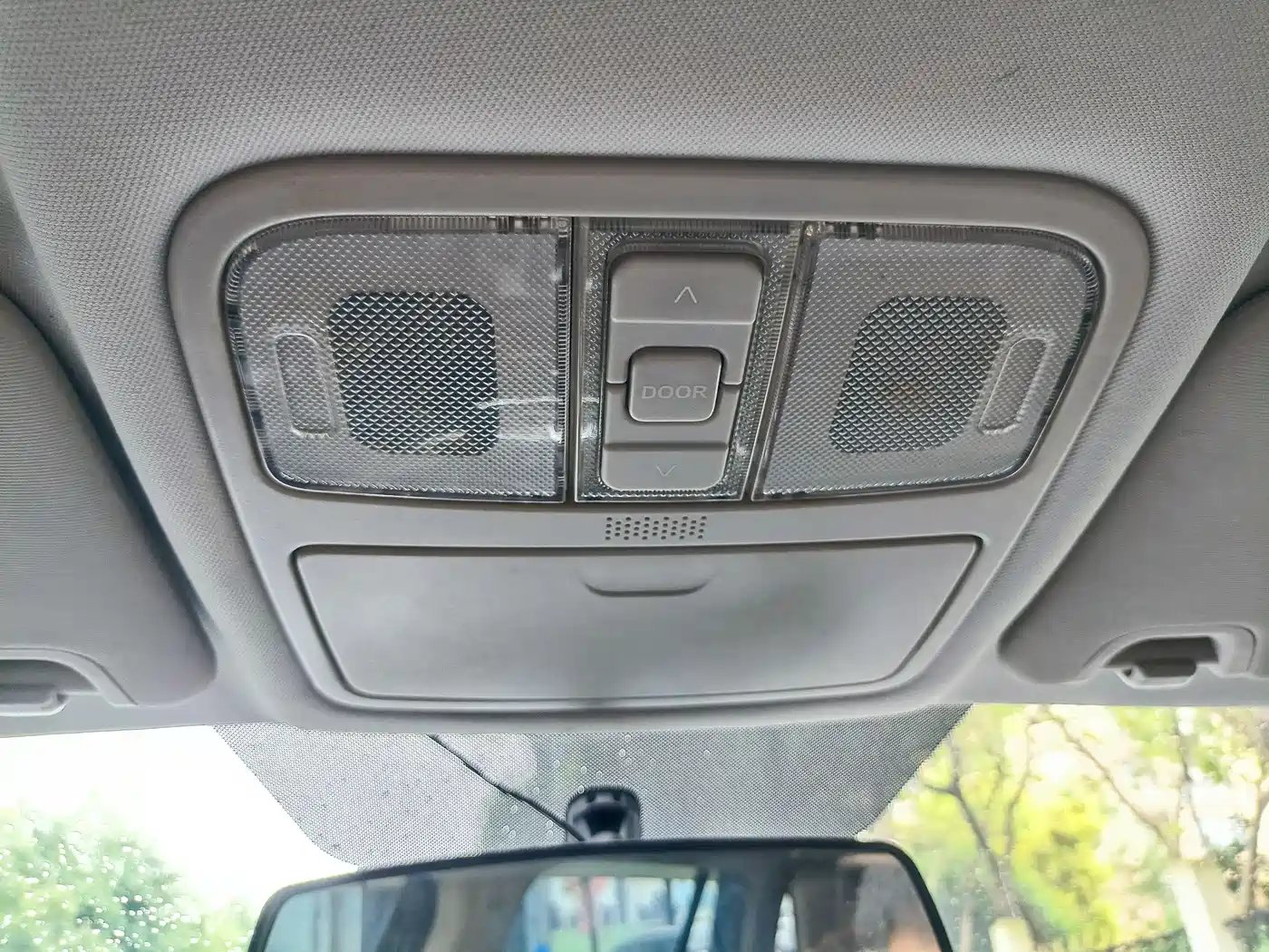 Фото 25 - Changan CS75