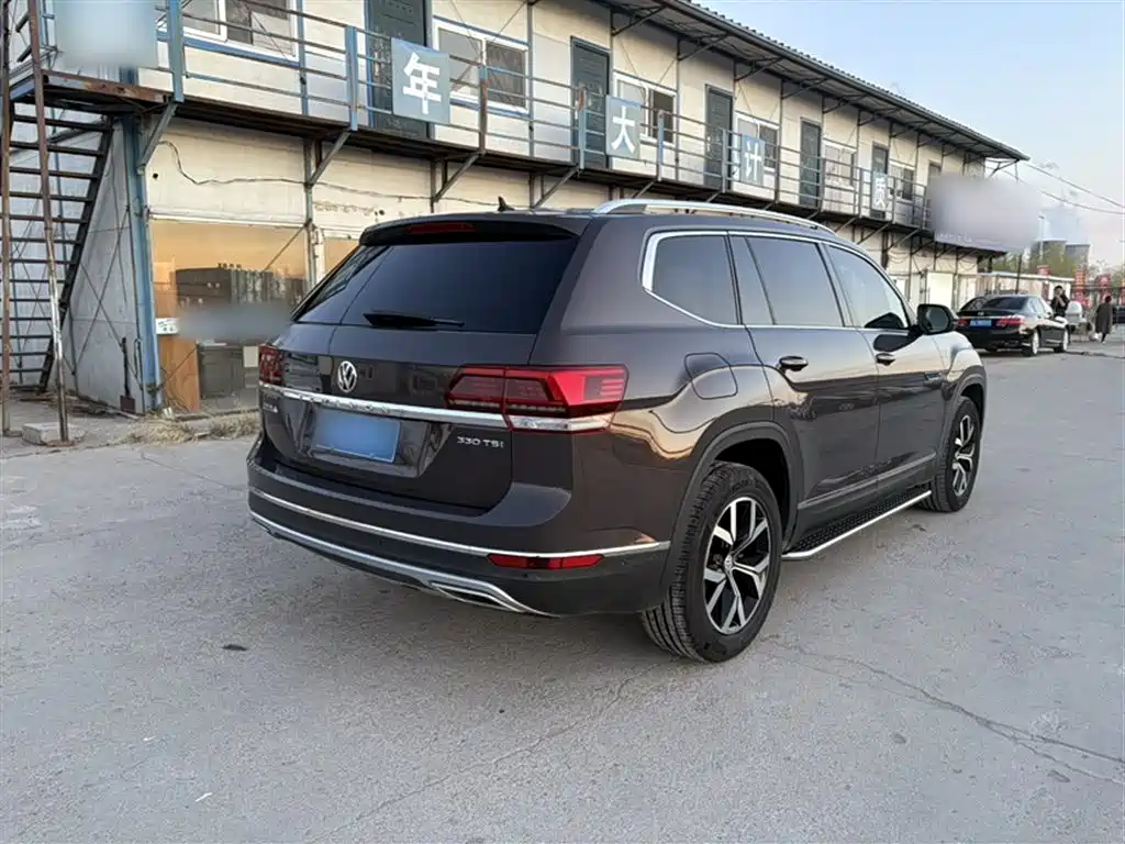 Volkswagen Teramont 2019 330TSI 2WD Luxury China VI фото 5