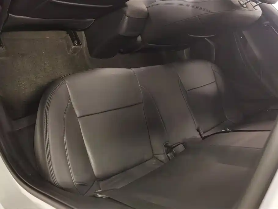 Hyundai Elantra 2020 1.6L Auto GL Pleasing Edition фото 11