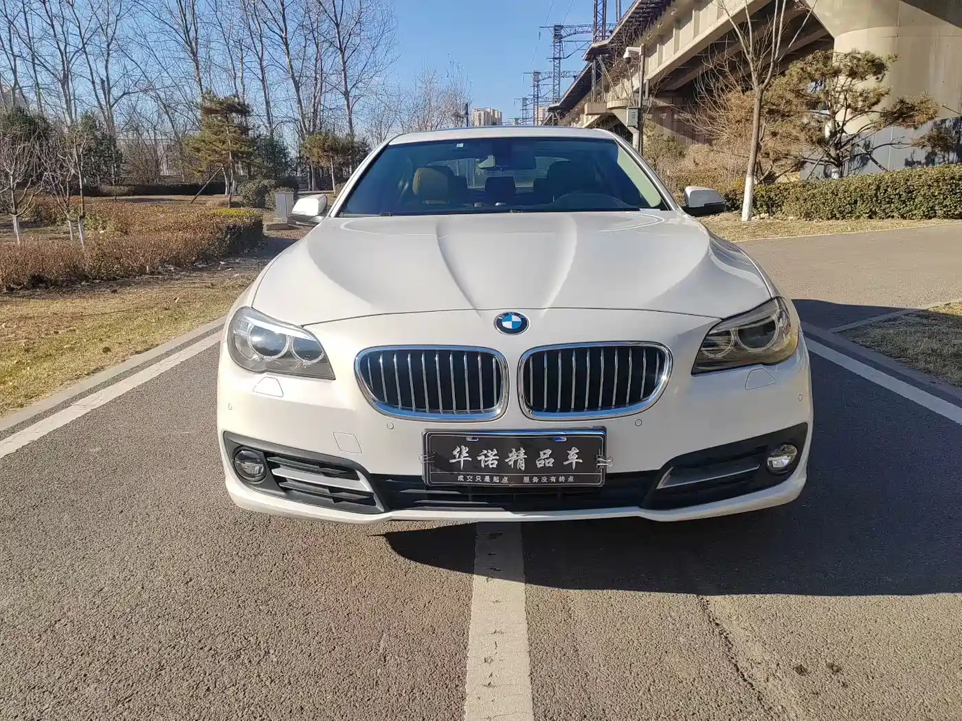 BMW 5 Series 2017 520Li Classic Edition фото 2