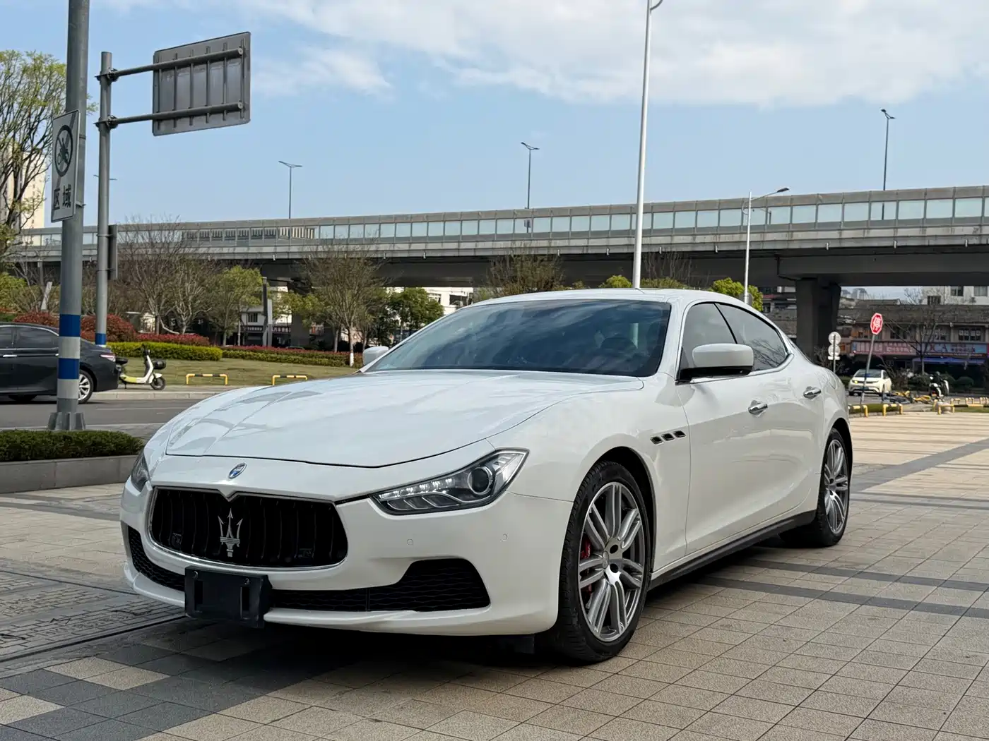 Maserati Ghibli 2015 2014 3.0T Standard