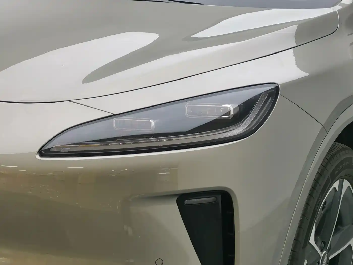 Фото 13 - Shangjie SUV
