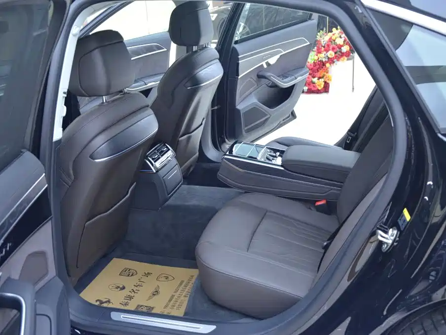 Audi A8 2026 2025 A8L 45 TFSI quattro Luxury