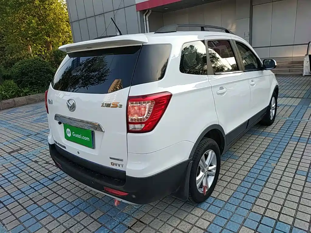 BAIC Huansu S3 2016 2016 1.5L Manual Startup Edition