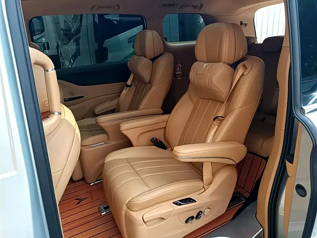 Voyah Auto Voyah Dreamer 2022 Low-carbon Edition Think+Smart Driving Package фото 17