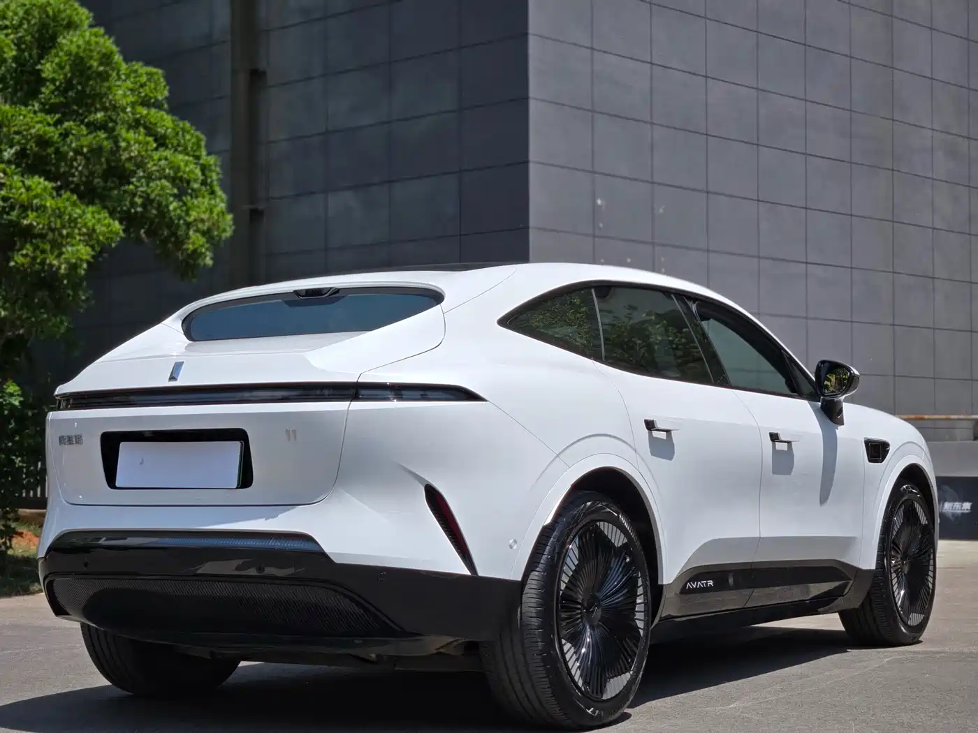 AVATR AVITA 11