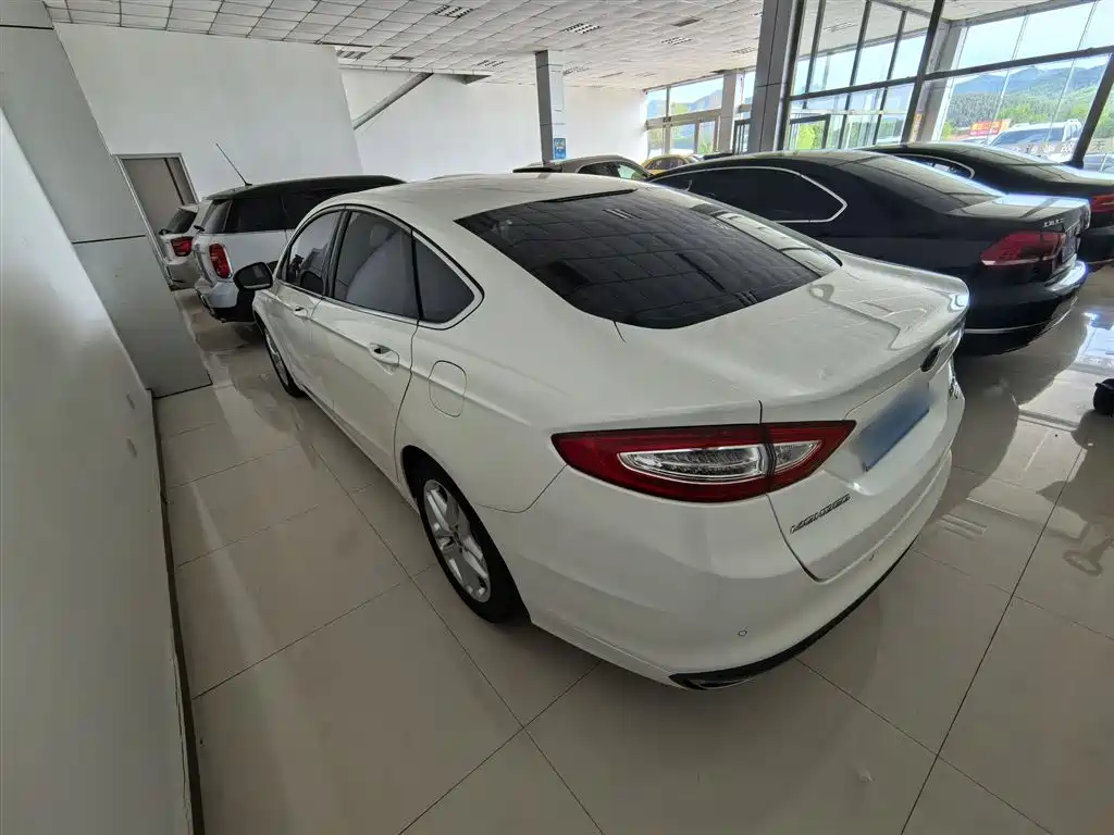 FORD MONDEO
