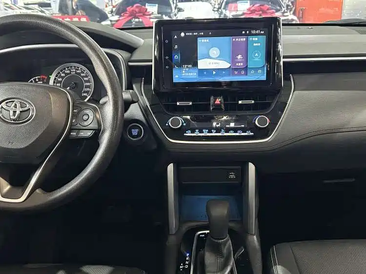 Toyota Frontlander 2022 2.0L CVT Luxury PLUS Edition фото 12