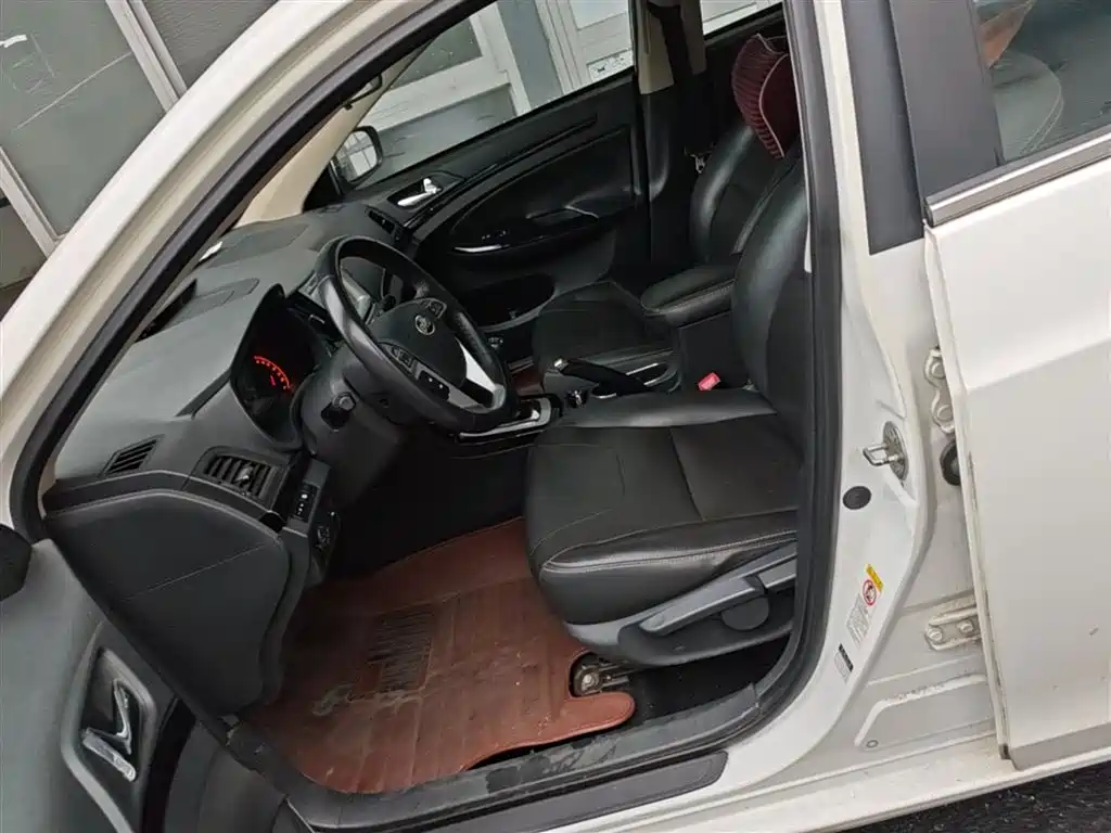 BYD Surui 2014 Model 1.5L Manual Luxury фото 22