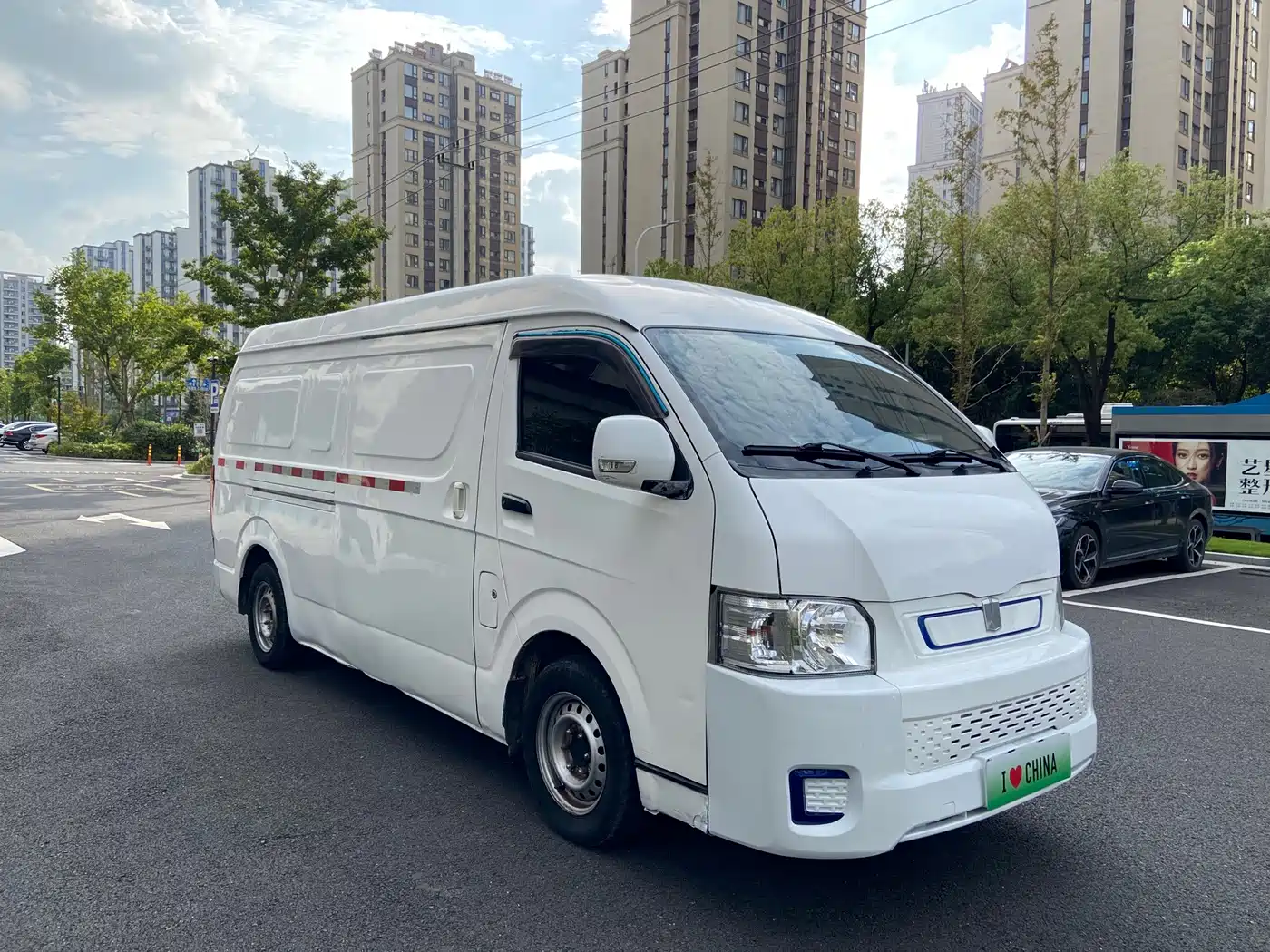 Yuan Cheng Star Enjoy E6 2021 2020 High-roof Van 1365kg Load Capacity CATL High-capacity Battery
