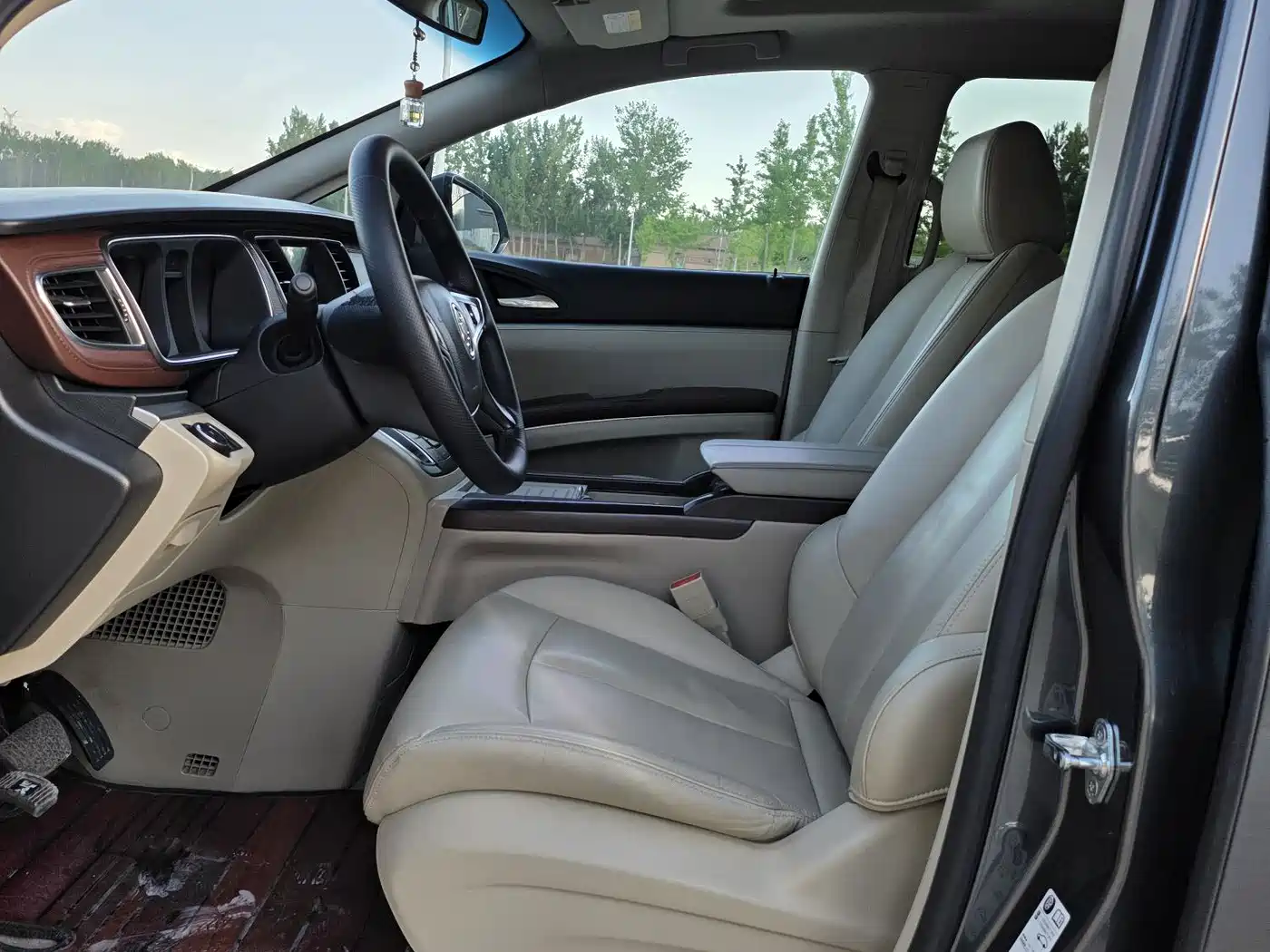 Buick GL8 2018 28T Luxury Model China VI фото 8