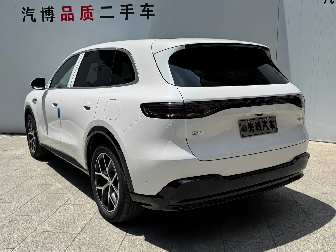 AITO Wenjie AITO M6 2026