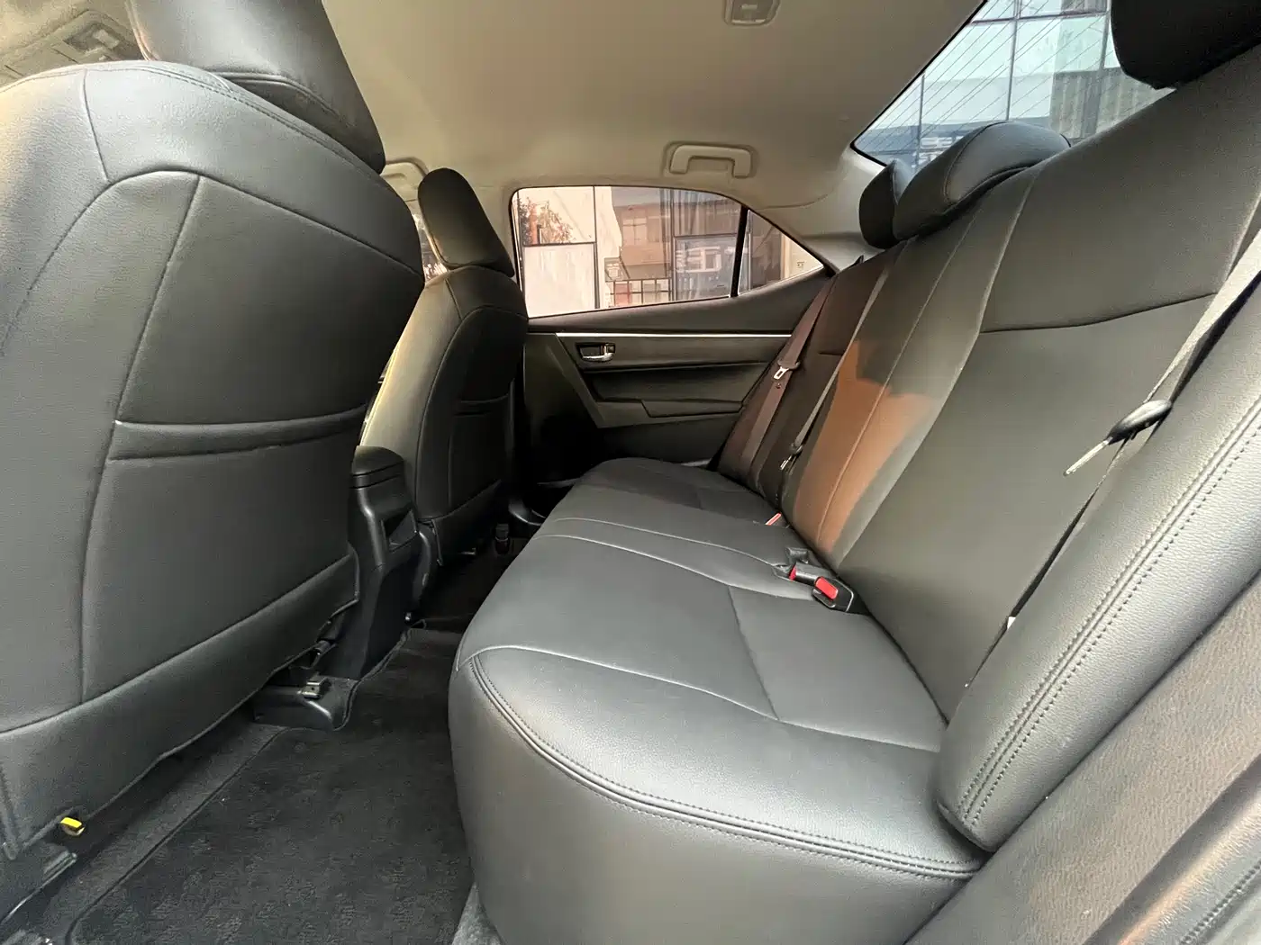 Toyota Corolla 2018 1.2T S-CVT GL Smart Edition фото 10