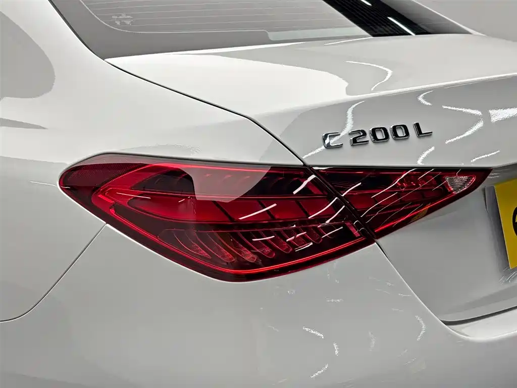 Mercedes-Benz C-Class 2023 Facelift C 200 L Sport Edition фото 10