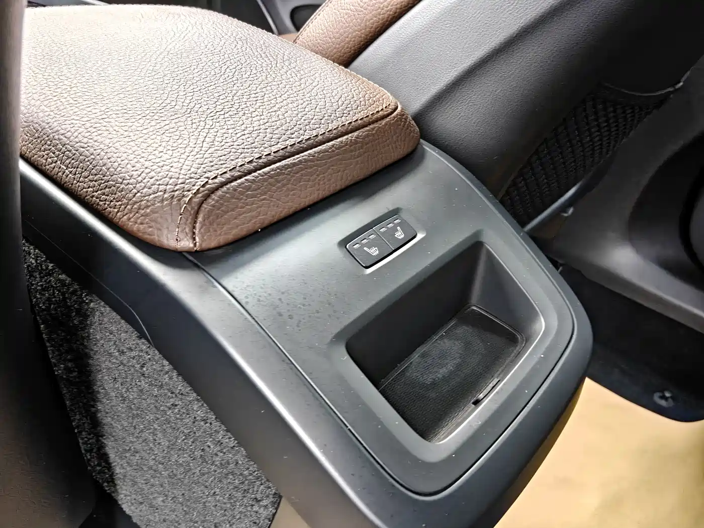 Volvo Volvo XC60 2022 B5 AWD R-Design 3
