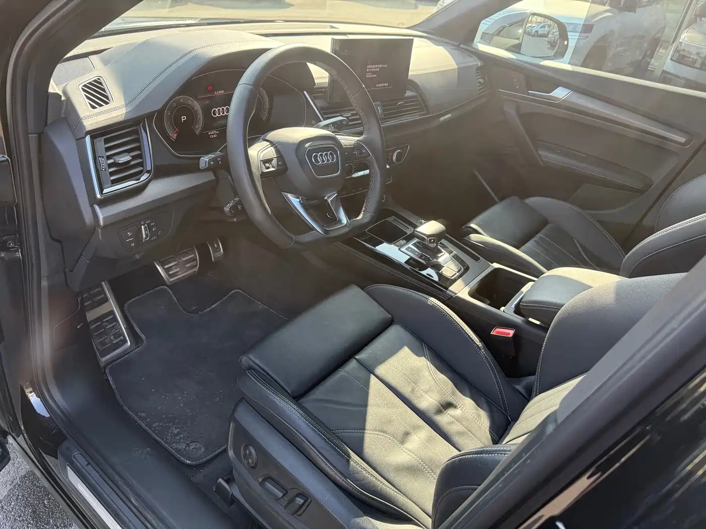 Audi Q5L 2023 40T Luxury Dynamic фото 7
