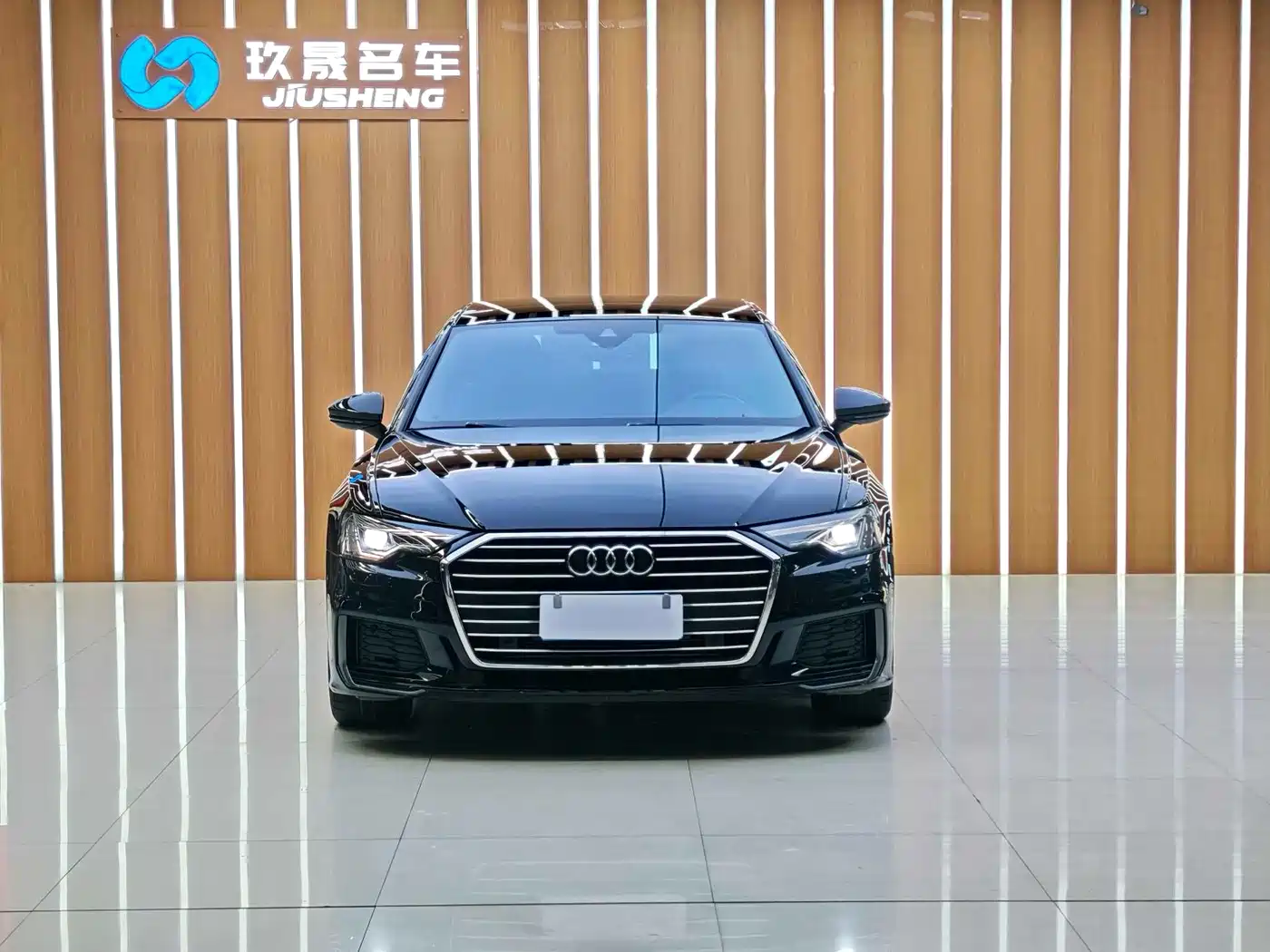 Audi A6L 2021 45 TFSI Exclusive Sport фото 2