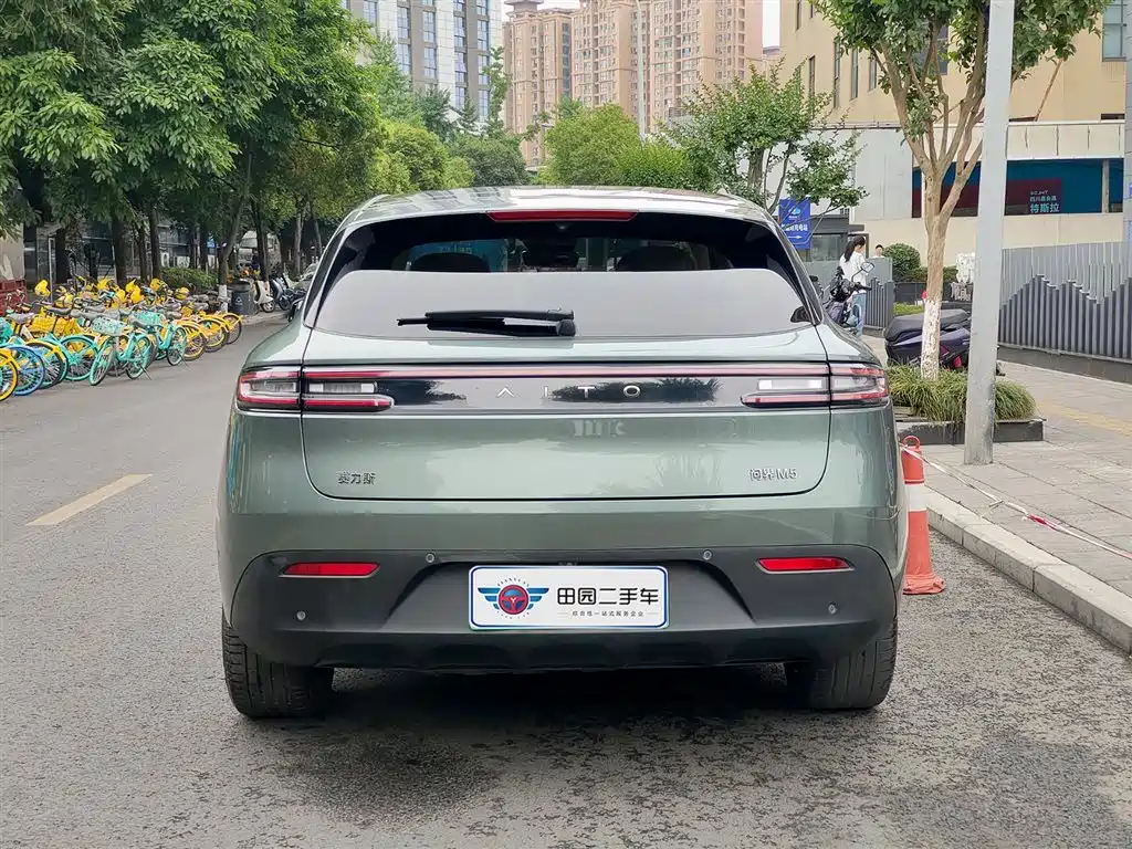 AITO Wenjie AITO M5 2023 Extended Range RWD Smart Drive Edition фото 5