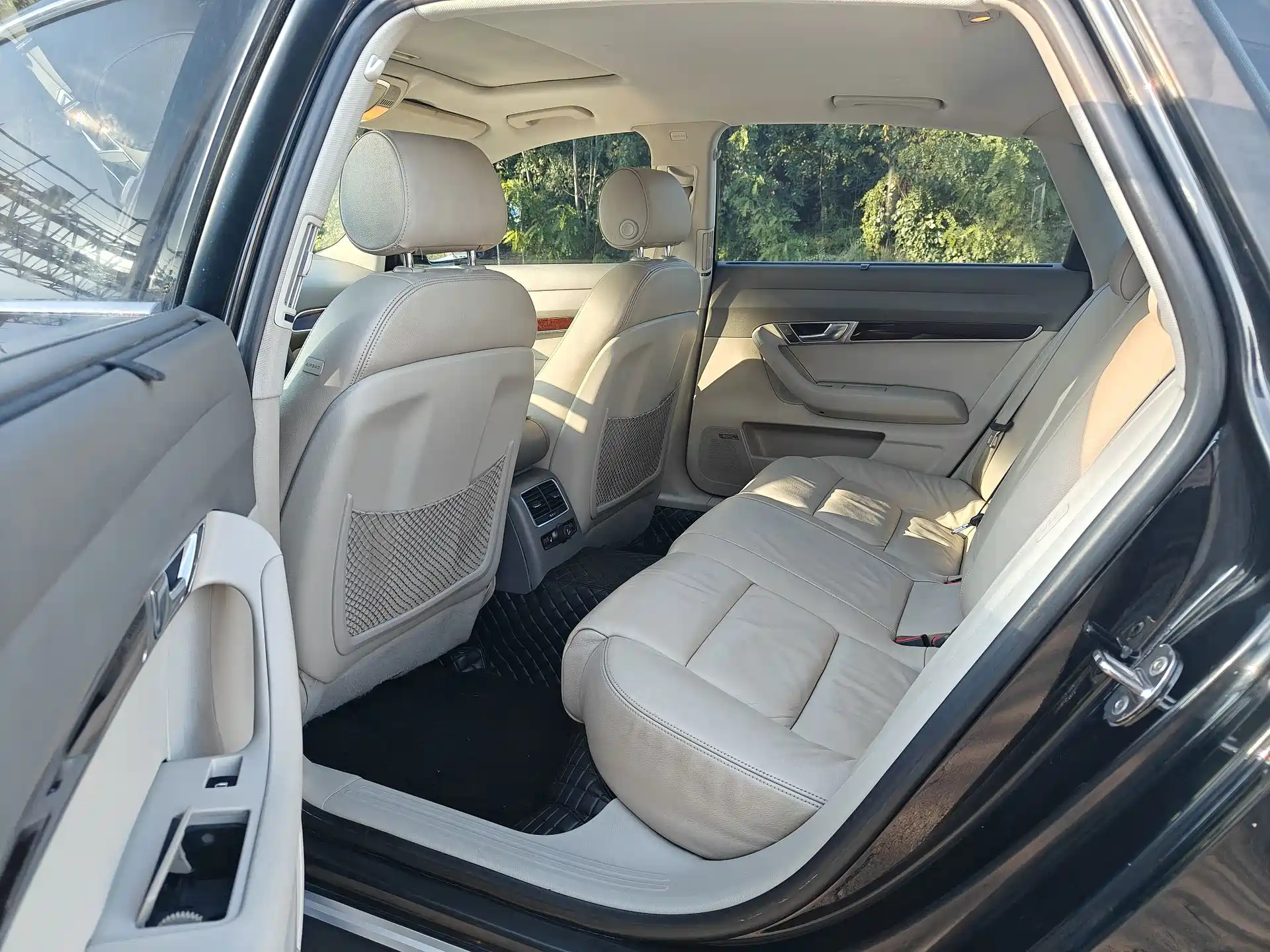 Photo 3 - Audi A6L