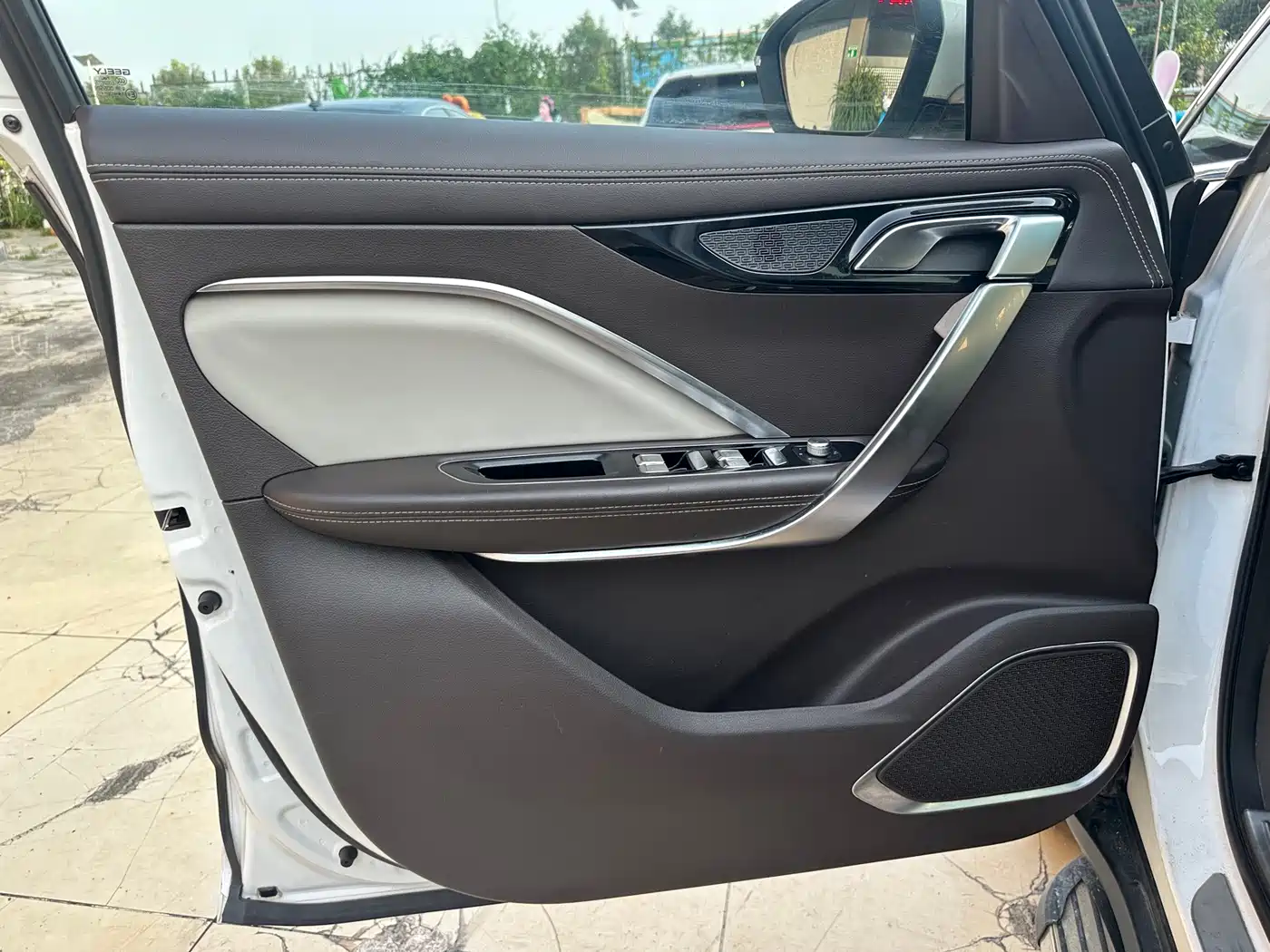 Geely Jiaji New Energy 2019 2019 1.5TD PHEV Ultimate Edition
