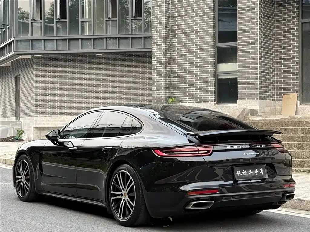 Porsche Panamera 2017 Panamera 3.0T фото 3
