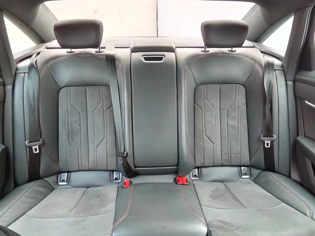 Audi A6L 2024 45 TFSI quattro Premium Dynamic фото 18