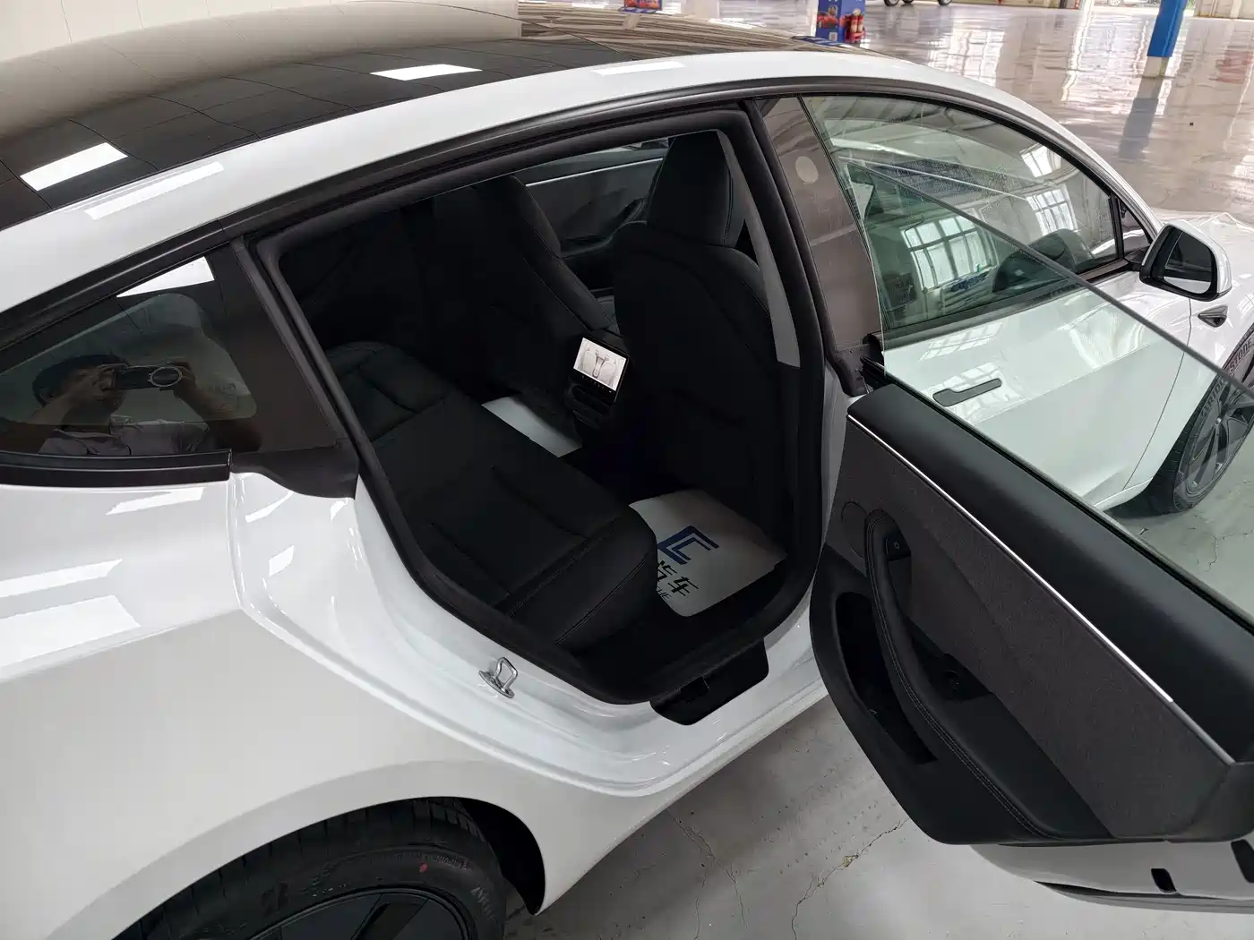 Tesla Model 3 2026 2025 Model Rear-Wheel Drive Edition