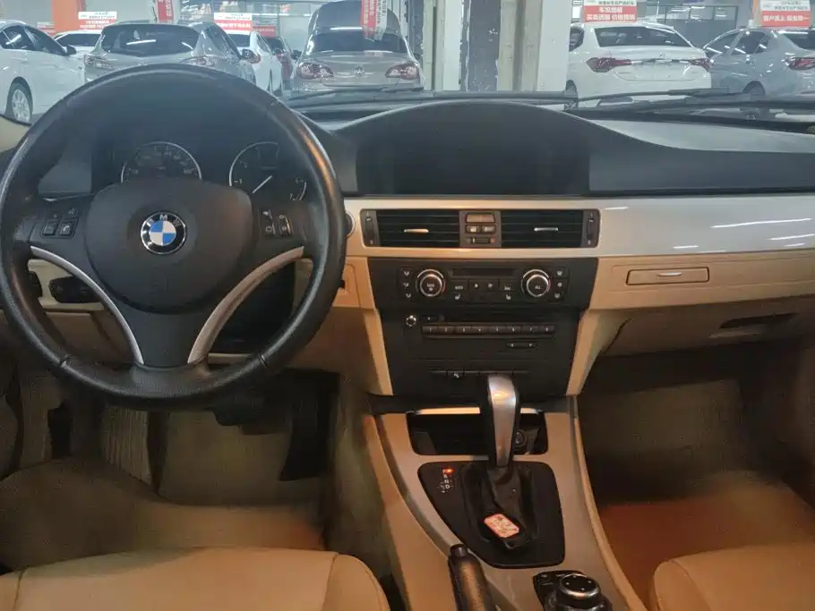 BMW 3 Series (Import) 2012 2010 320i Fashion