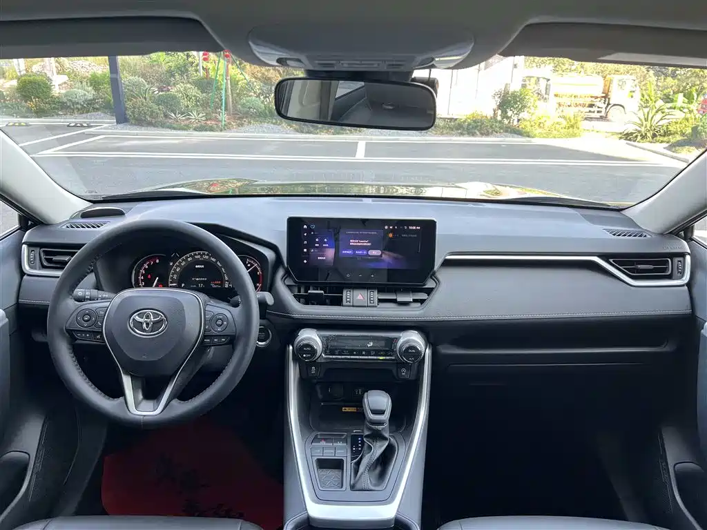 Toyota RAV4 Rongfang 2023 2.0L CVT 2WD Fashion Edition фото 26
