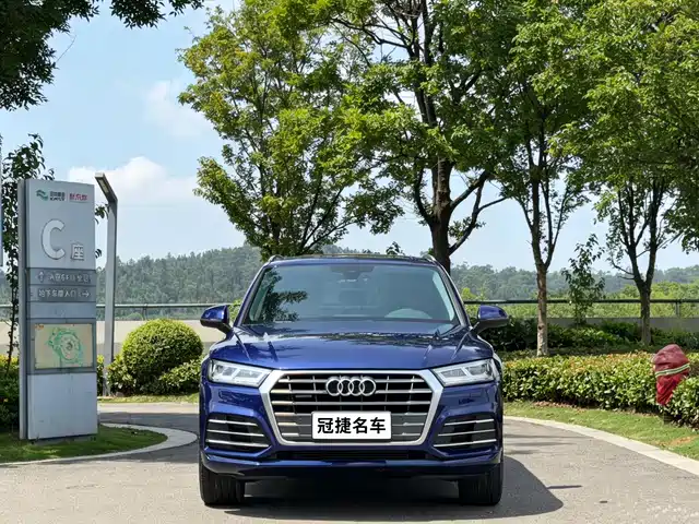 Audi Q5L 2018 40 TFSI Premium Fashion China VI — фото 2