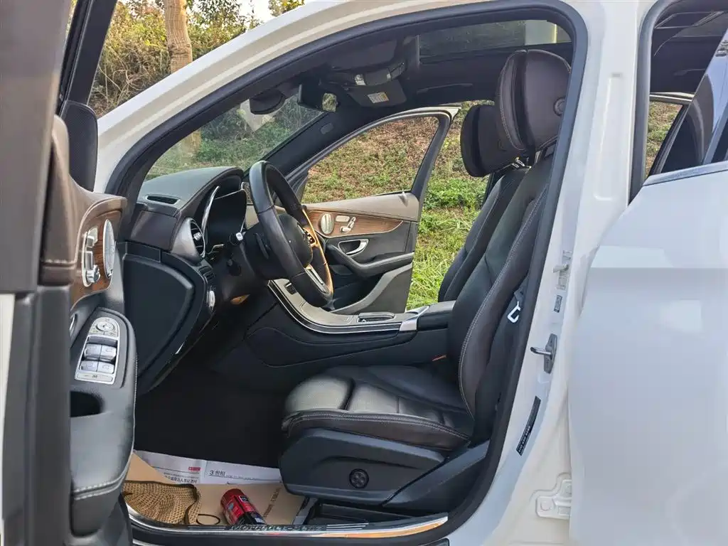 Mercedes-Benz GLC 2021 GLC 300 L 4MATIC Sporty фото 9
