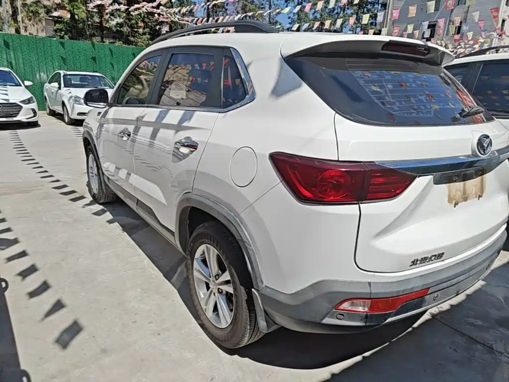 BAIC Huansu S5 2019 2017 1.3T Manual Deluxe