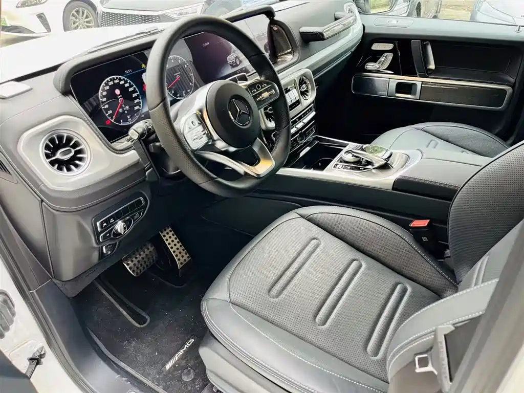 Mercedes-Benz G-Class 2024 G 500 фото 5