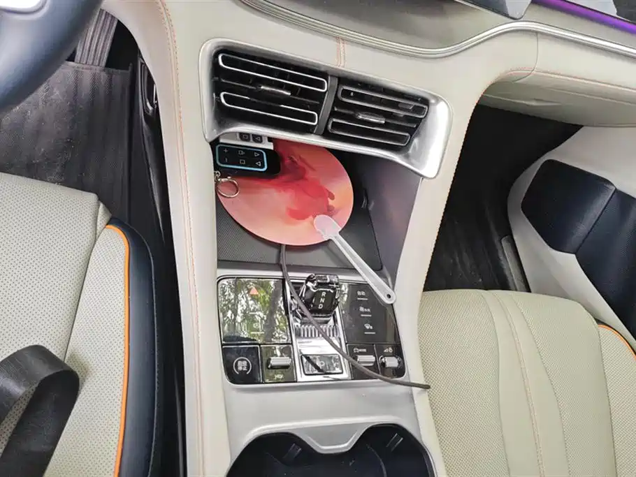BYD Song PLUS PHEV 2024 Glory Edition DM-i 150km Flagship PLUS фото 16