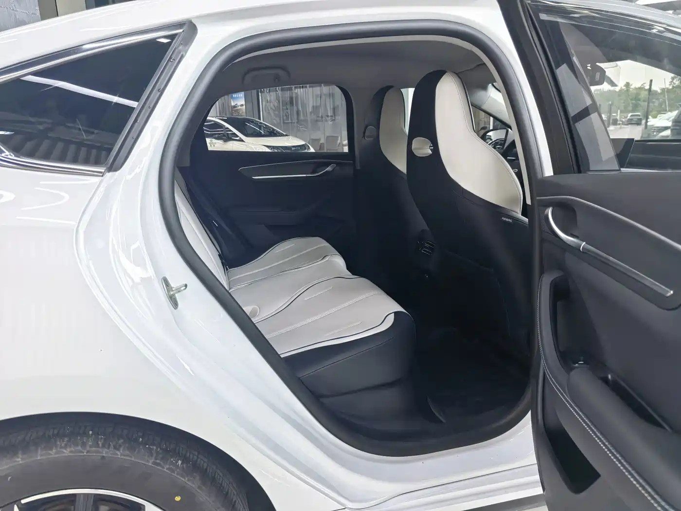 BYD Destroyer 05 2024 2024 Glory Edition DM-i 120KM Luxury