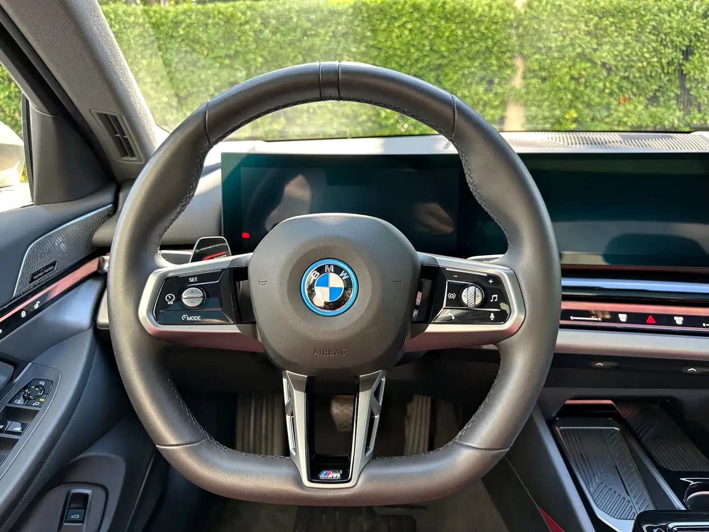 BMW i5 2024 2024 eDrive 35L Premium Model M Sport Package
